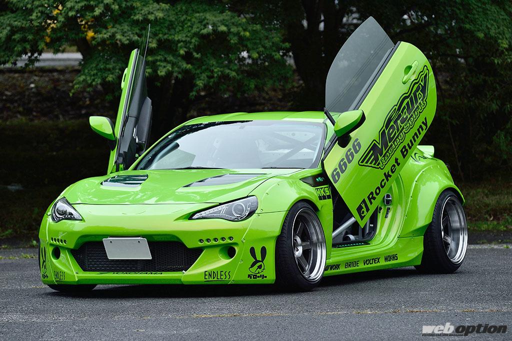 やりすぎ86のオーナーは23歳！」トレンドの最先端を突っ走る超ド派手な