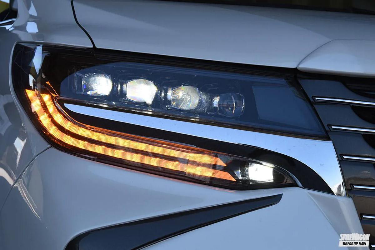 人気パーツ11選】上級グレードのような3眼ヘッドライトをゲット！【30