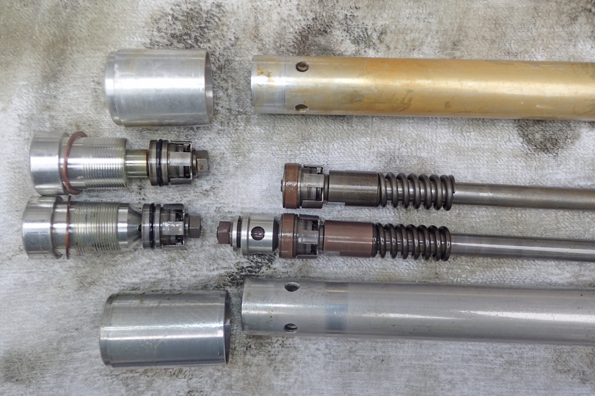 XR250のME08とMD30のフロントフォークの違いを確認してみる（その2/3）