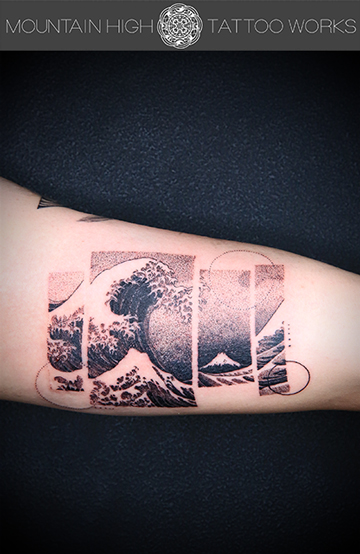 葛飾北斎「神奈川沖波裏」をオマージュしたタトゥー – 札幌で繊細で