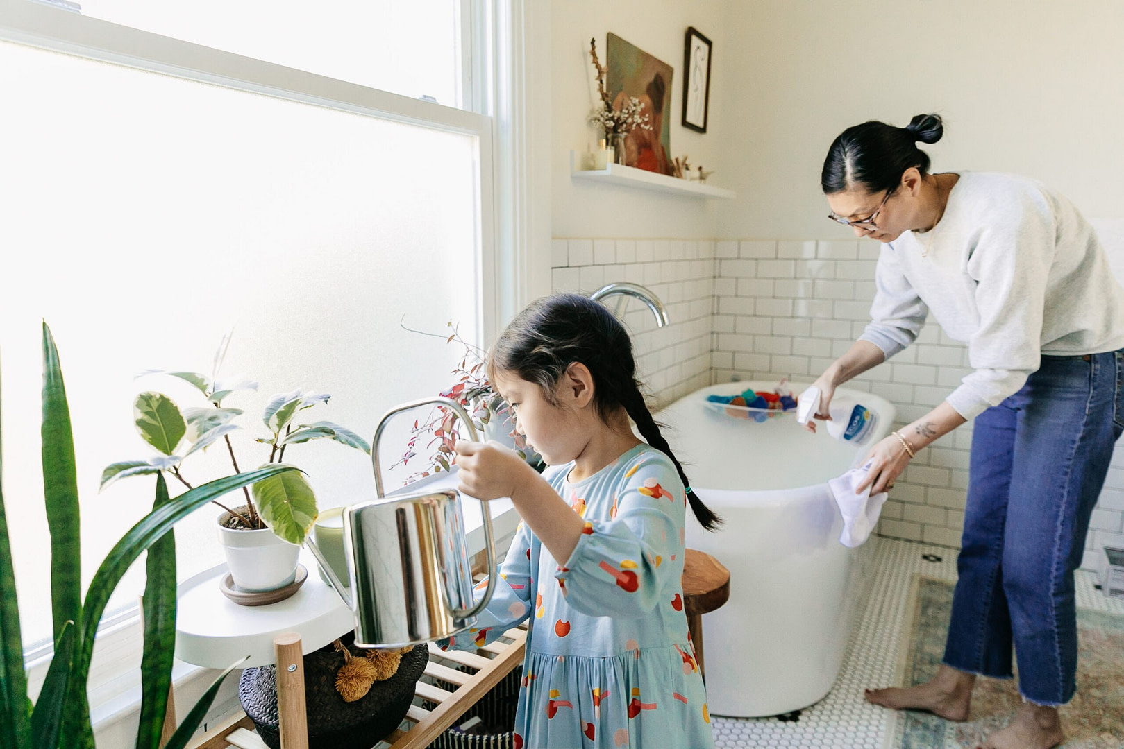 How to Clean a Bathtub 2 Eco-Conscious Ways | ECOS®