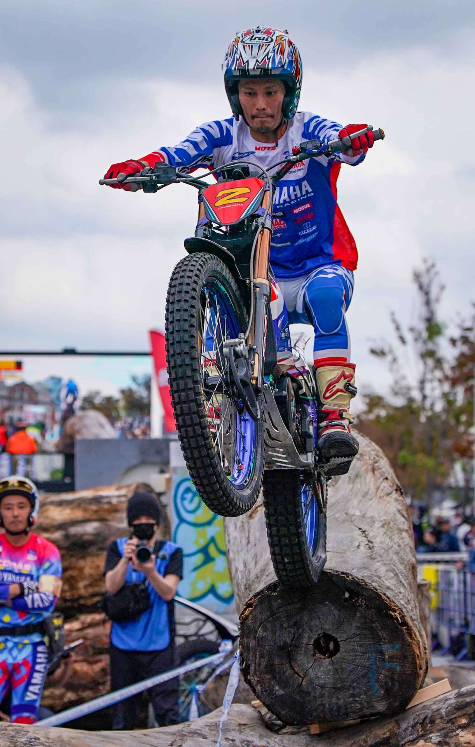 黒山健一が最終セクションで大逆転。2025年を締めくくる R8 City Trial