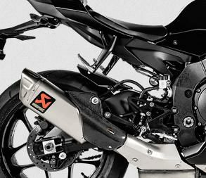 Akrapovic (アクラポヴィッチ) スリップオンマフラー・ECE規格・チタン