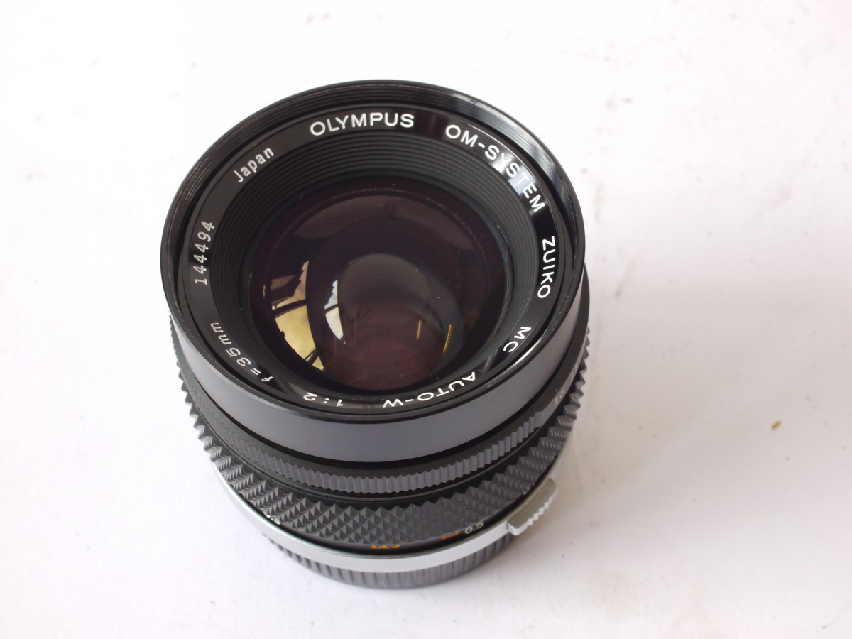 Olympus 35mm f2 Zuiko MC OM mount lens + Olympus caps & case – MW