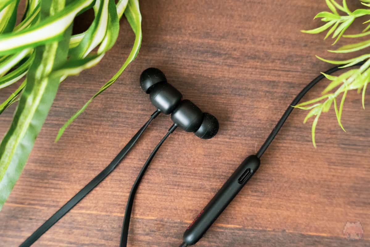 レビュー】Beats by Dr. Dre『Beats Flex』：新型iPhoneのマスト