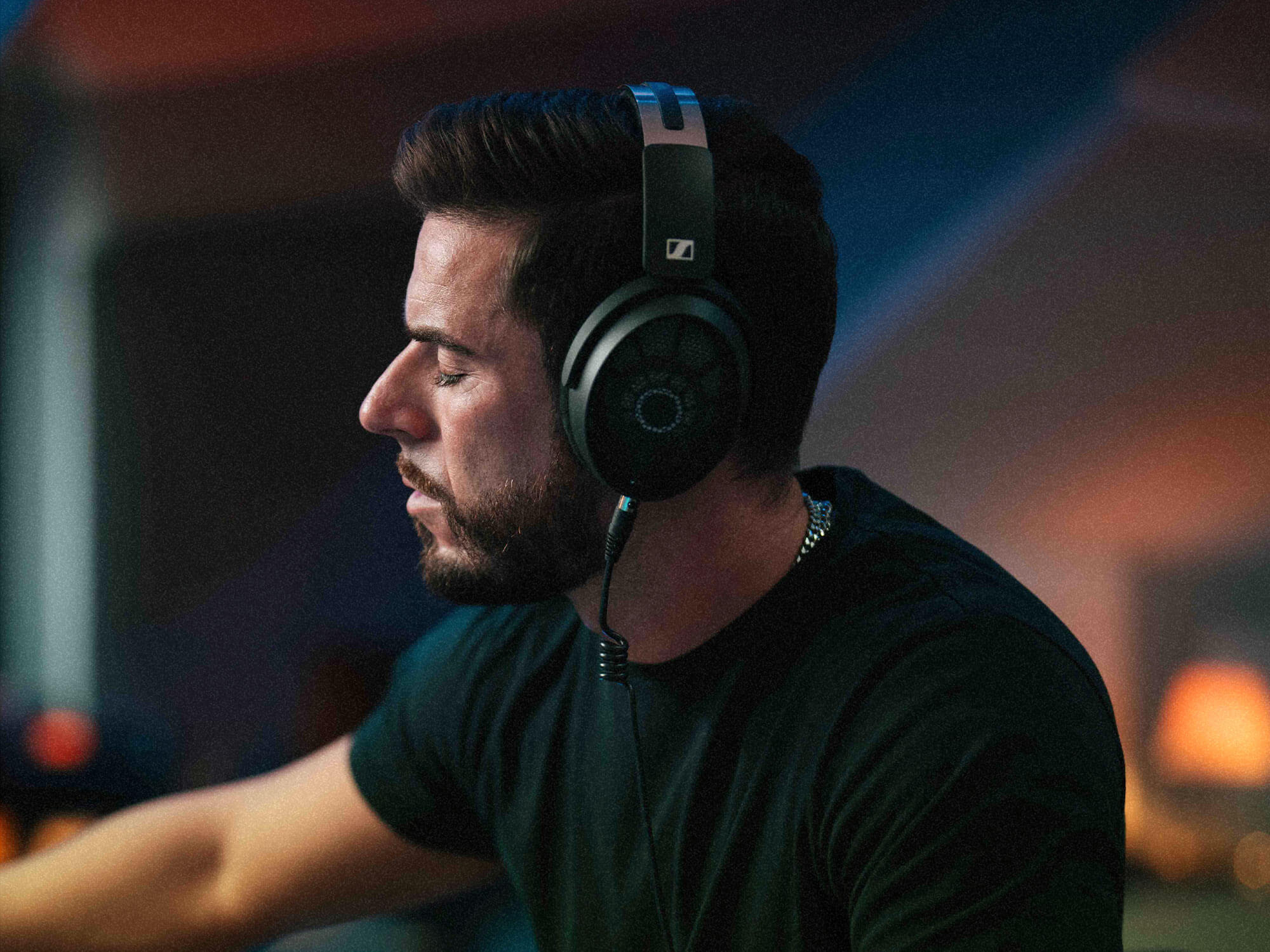 Sennheiser HD 490 Pro mixing headphones offer “superior accuracy”