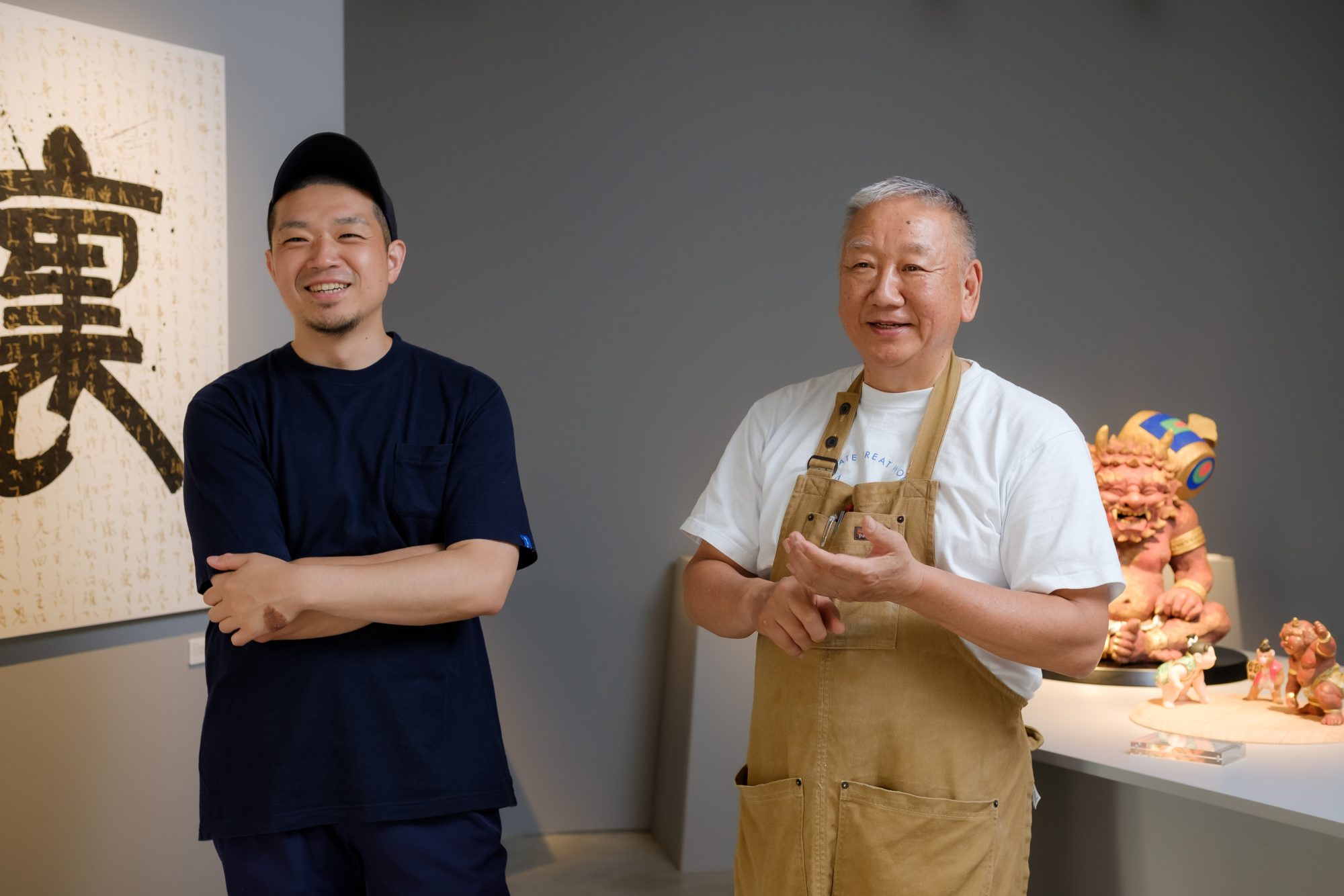 中村信喬、中村弘峰。 博多が誇る二人の人形師の作品を展示する