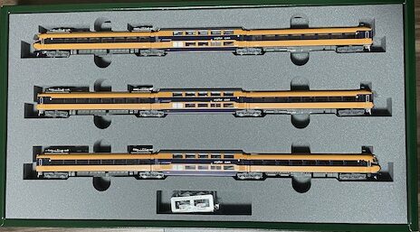 近鉄 10100系ビスタカー入線＆レビュー！ - 遅咲き鉄道模型の道