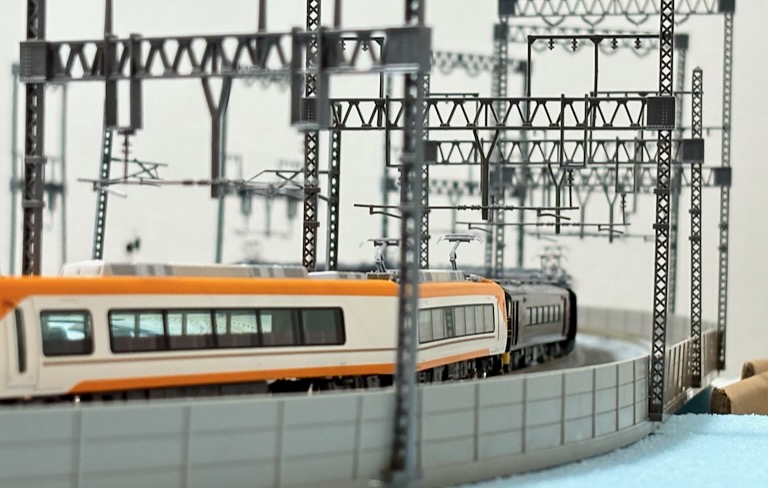 2025年末に運転されたあをによし＋Aceを鉄道模型Nゲージで再現！苦戦