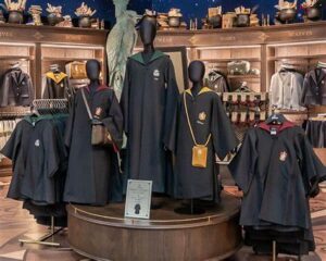 ハリーポッタースタジオツアーのローブは売り切れる！】確実に買える