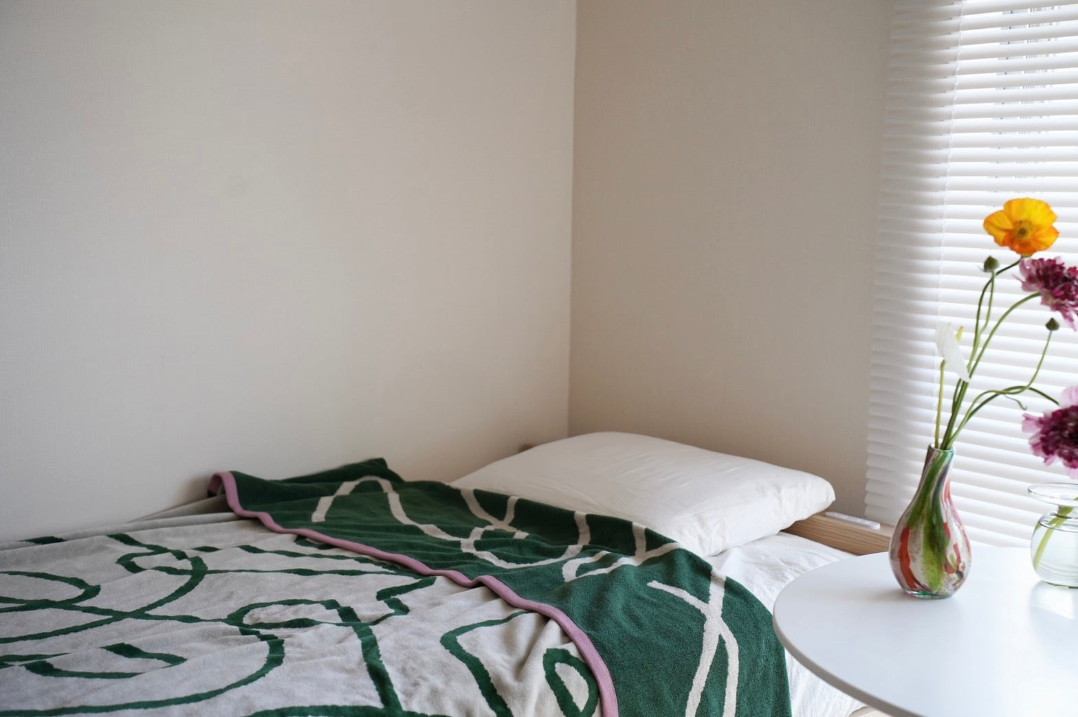 BED THROW BLANKET：Dance – MYTONE