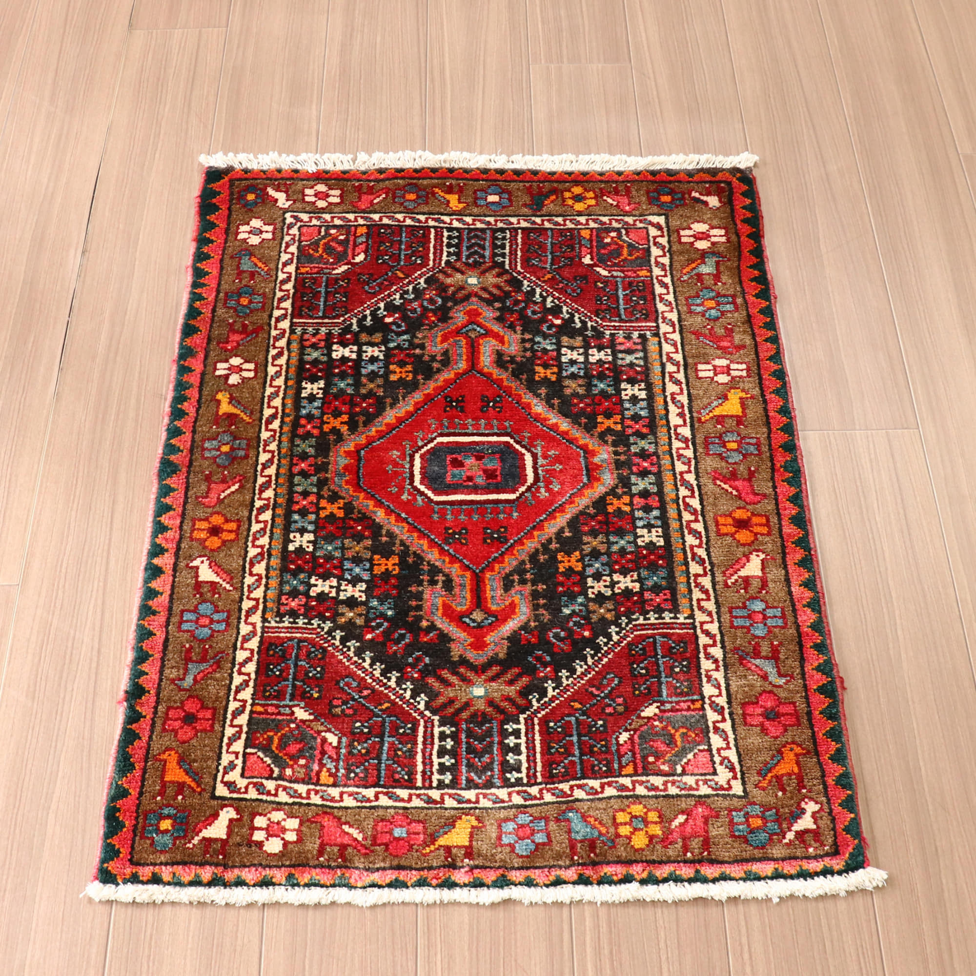 お洒落なヴィンテージラグ☆トライバルラグ バルーチ ヴィンテージラグ