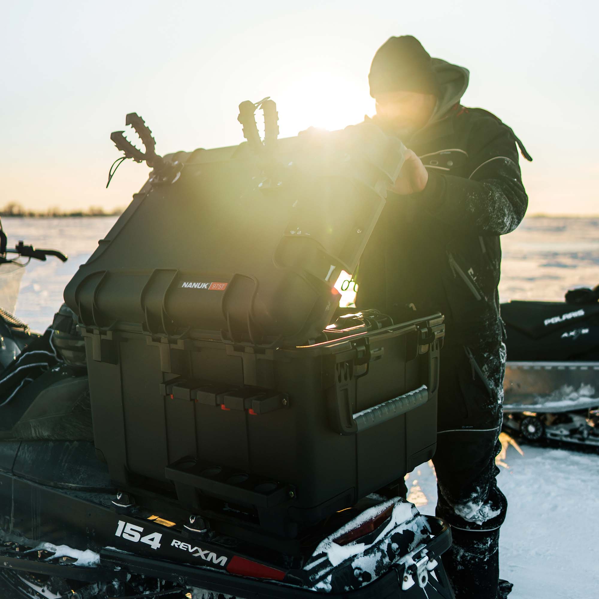 NANUK 975 Hard Case for Large Products and Storage