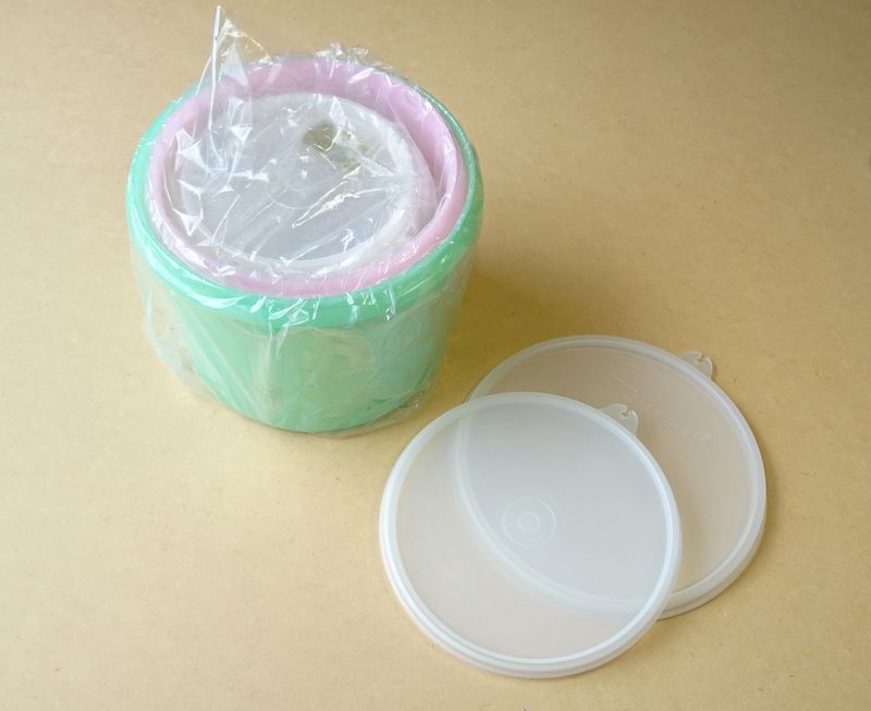 SHOP偶然と必然の間 タッパーウェア キャニスター 三種セット ビンテージ