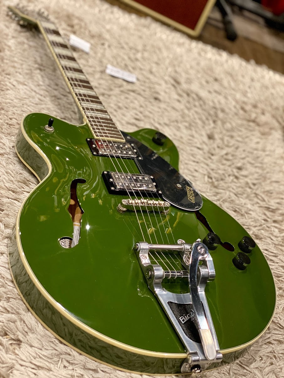 Gretsch G2622T Streamliner Hollowbody in Torino Green with Bigsby