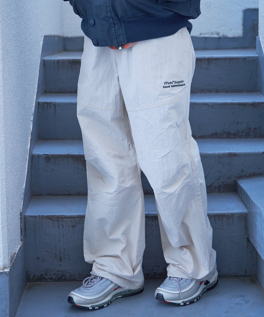 FFEIN(フェイン)】ナイロントレッキングストレートパンツ / シンプル