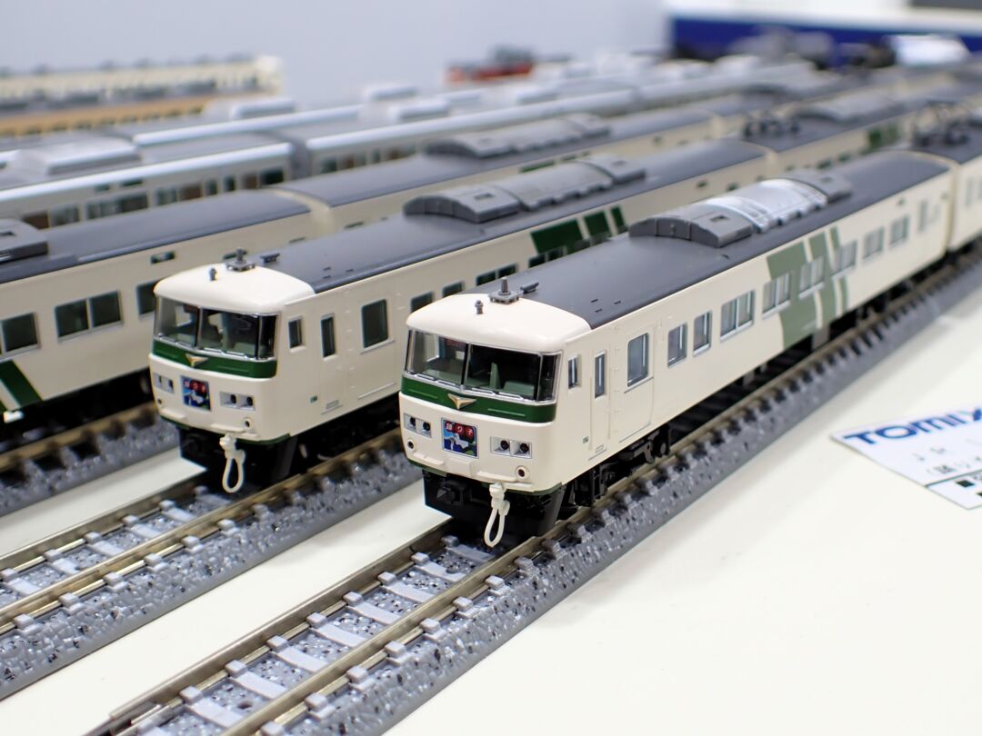 TOMIX 185系200番代 特急電車（踊り子・強化型スカート）セット 品番