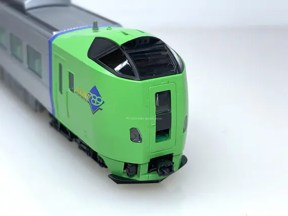 789系 0番代「スーパー白鳥」が入線しました。 TOMIX 98895 / 98896