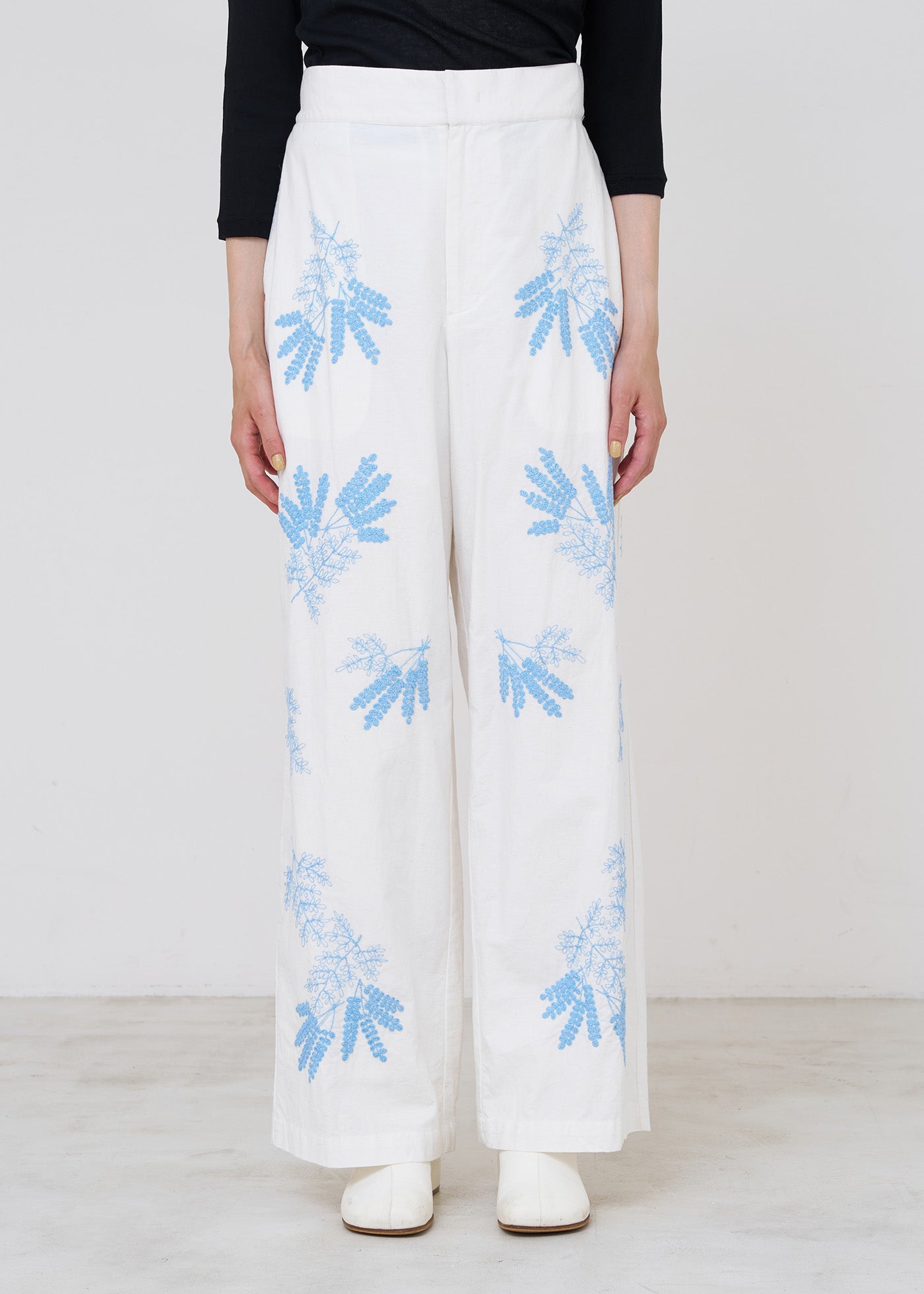 Cotton Linen Plants Embroidery Pants | Pasand by ne Quittez pas