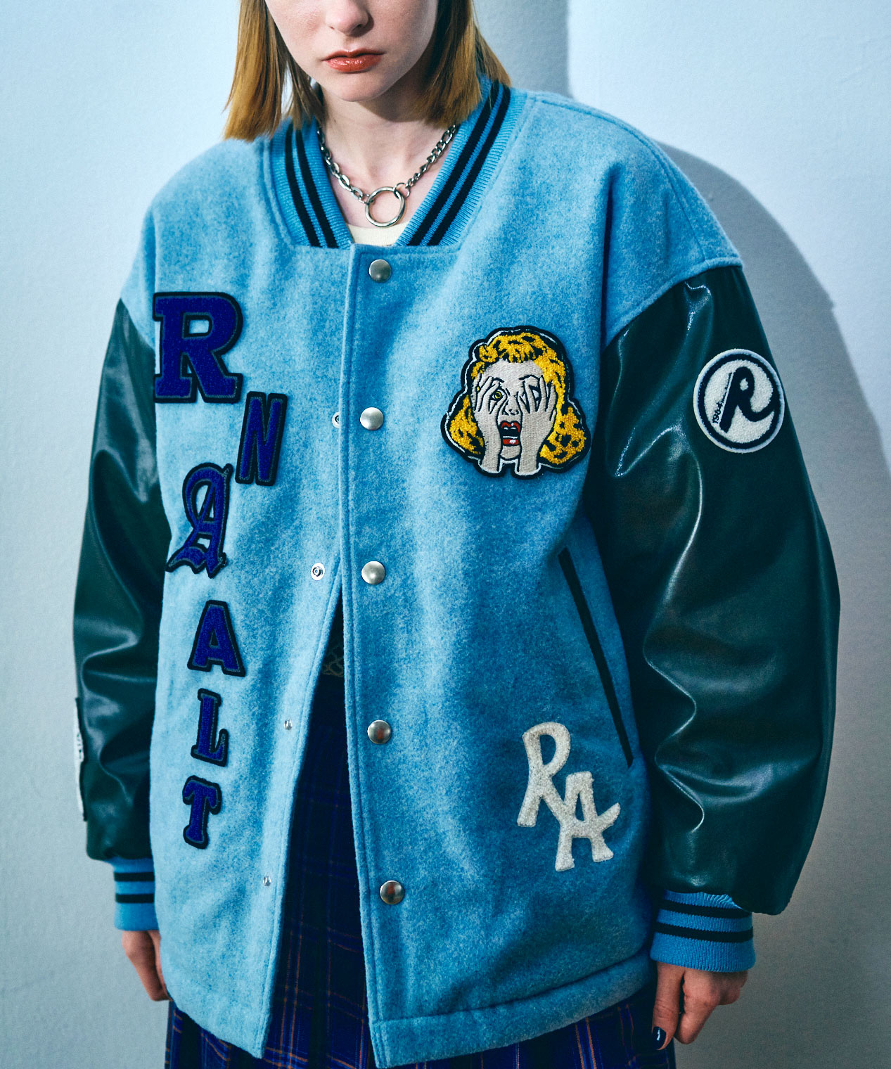 J2125 KILLERS スタジャン(M チャコール): アウター - RNA ONLINE