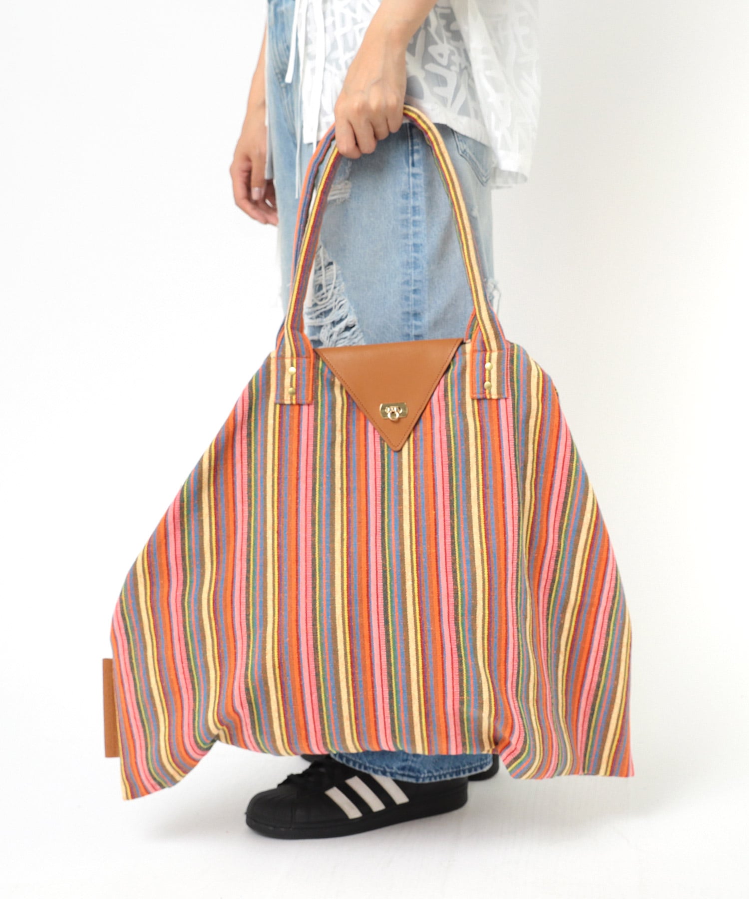 E5002 マルチストライプビッグトート(F ブルーストライプ): バッグ