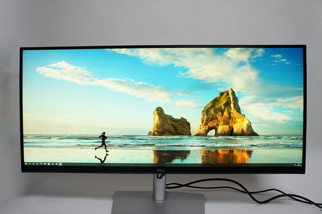 初心者にもわかる！ビジネスPC基礎知識(29) 画面に集中できる大型曲面