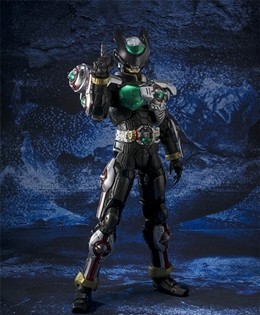 S.I.C.仮面ライダーバース・プロトタイプ』通常バースと合体でバース