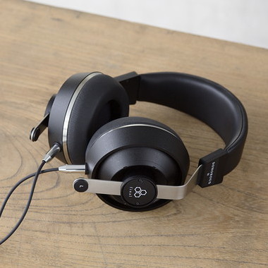 finalの新作ヘッドホン「SONOROUS III」「SONOROUS II」を試す