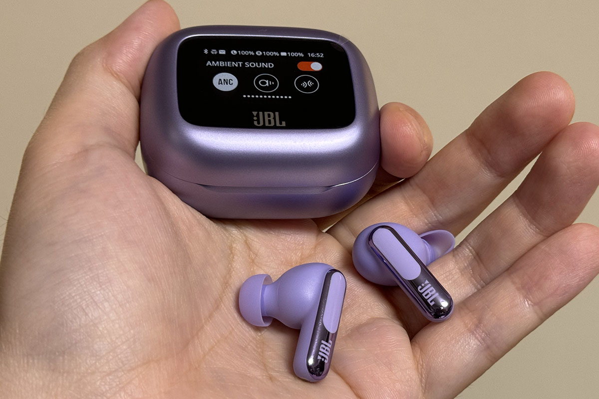 ミニレビュー付き】JBLの画面付きイヤホンに新たな弟分「LIVE BEAM 3