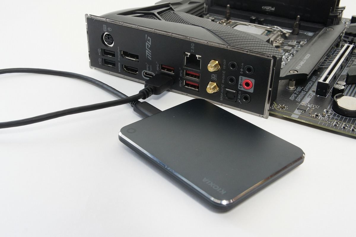 小型・高速・良コスパ！ キオクシア「EXCERIA ポータブルSSD XS700」を