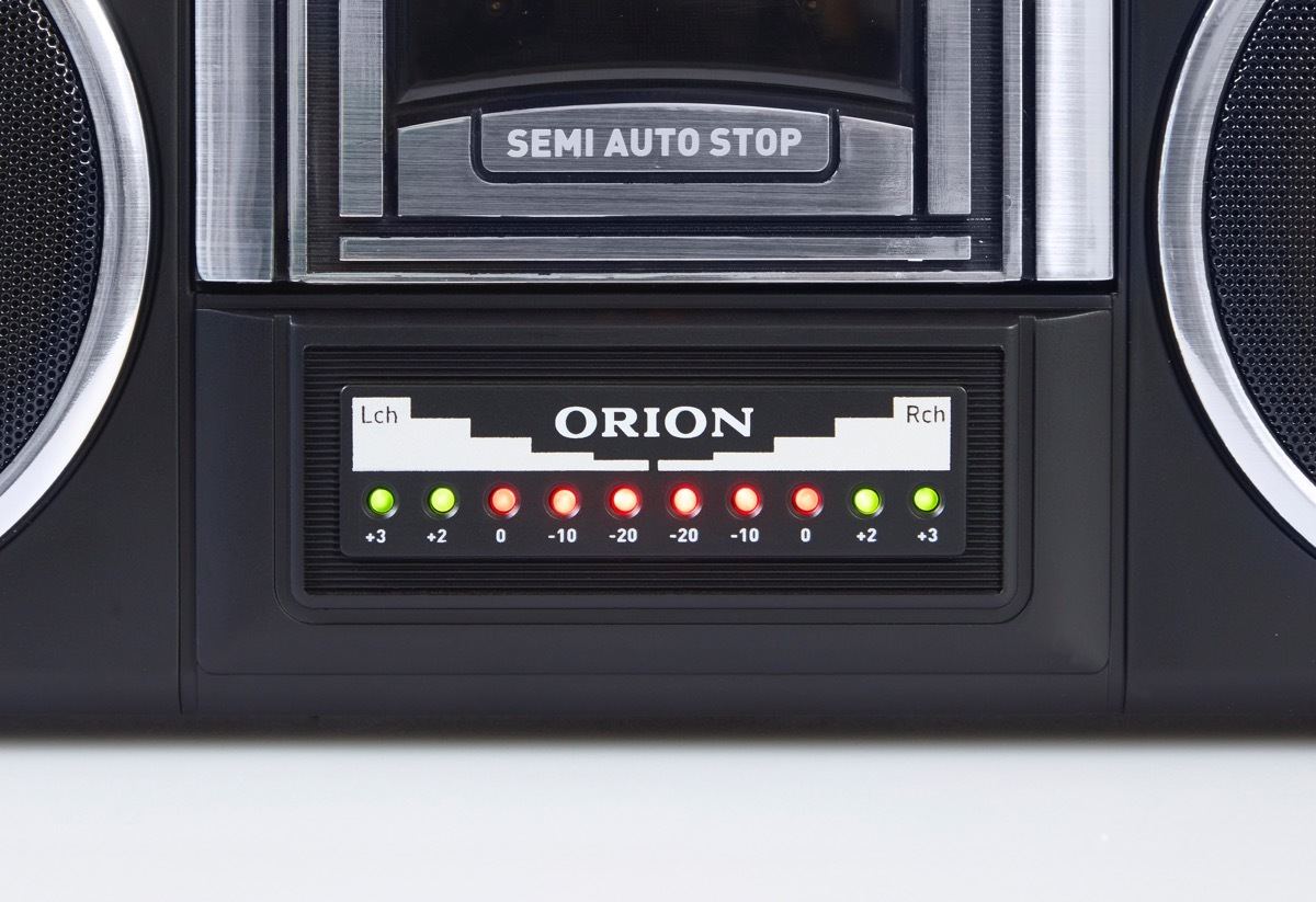 ドウシシャ、80年代レトロデザインのBluetoothステレオラジカセ | マイ