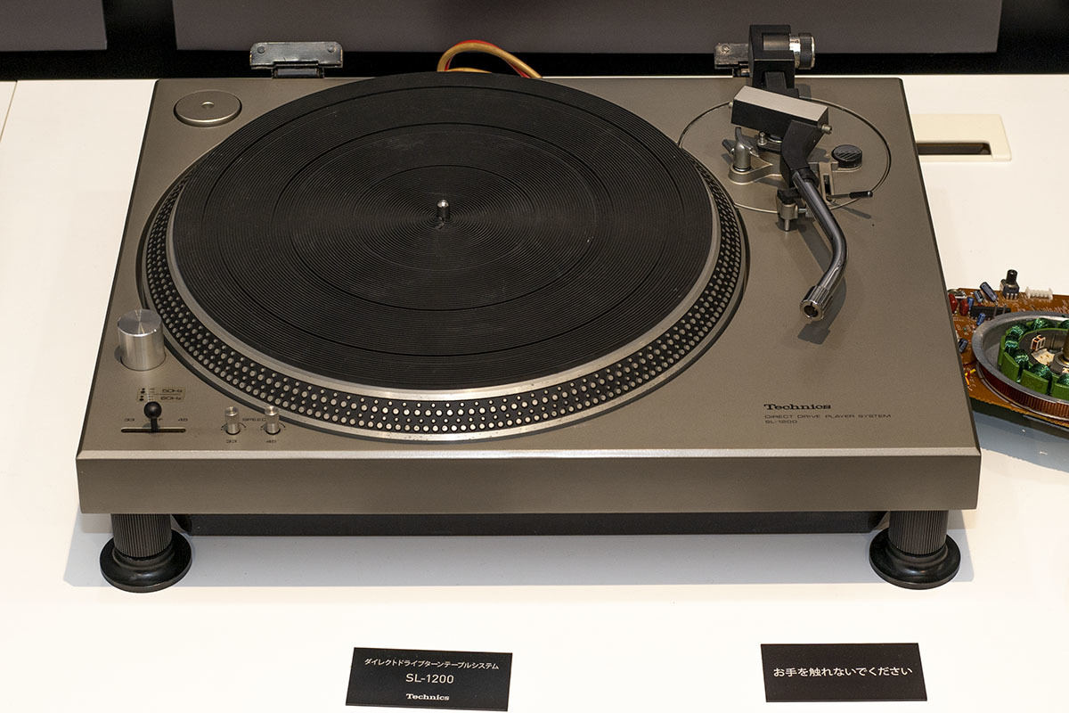 テクニクス、限定7色カラバリのDJターンテーブル「SL-1200M7L」 | マイ