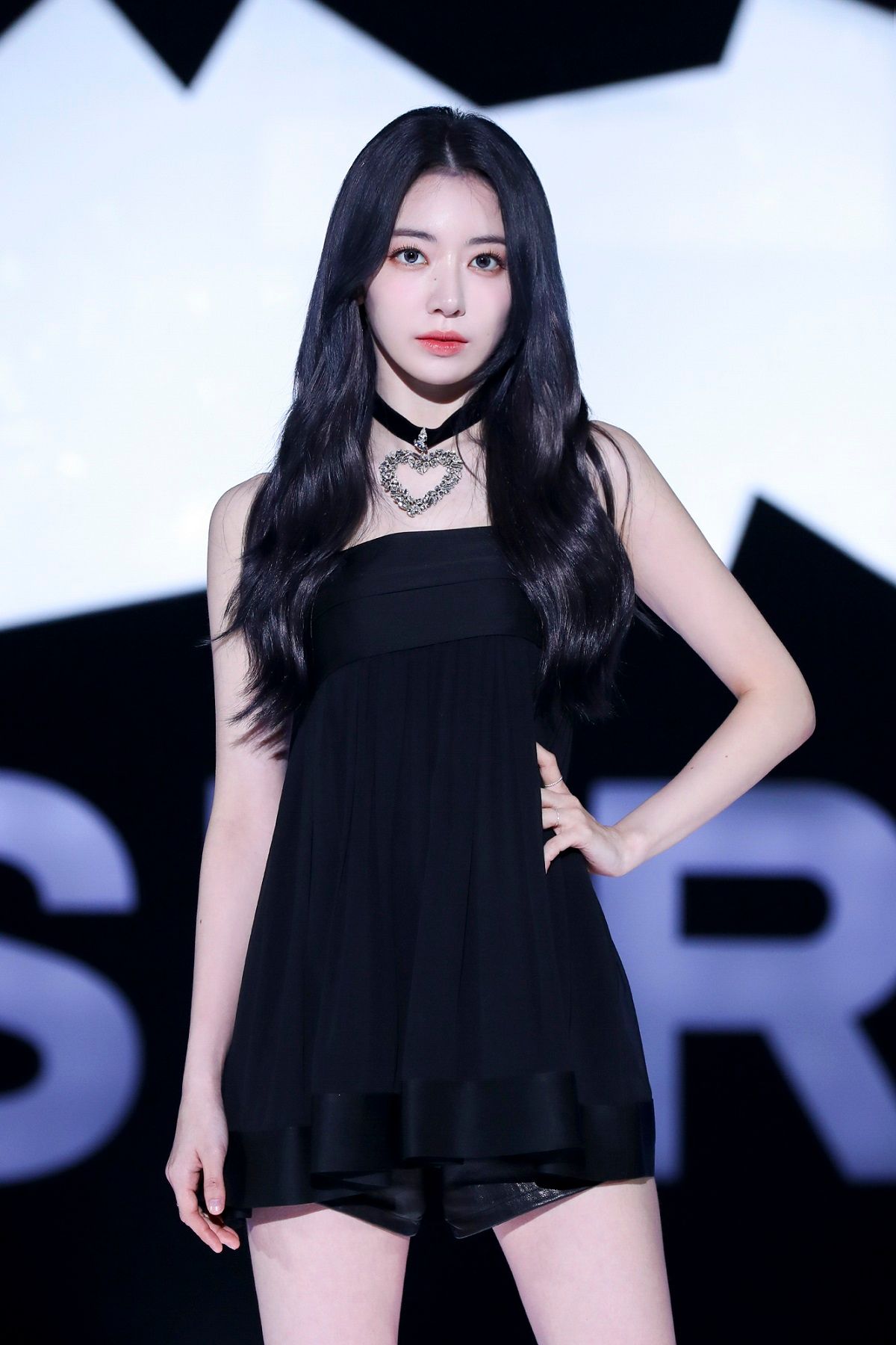 宮脇咲良 3度目のガールズグループデビュー「レベルが違うチームを見せ