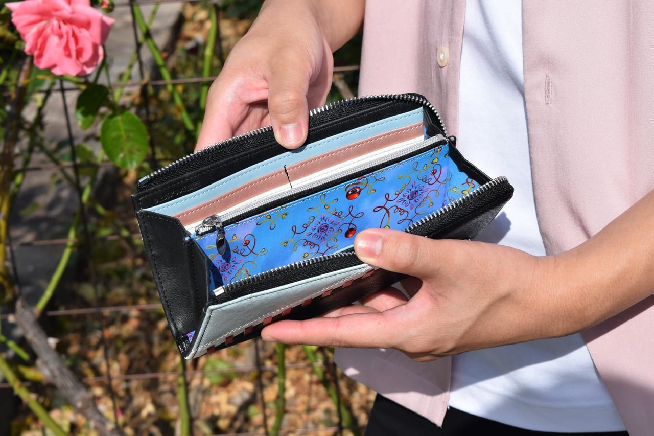 東方Project』から「古明地さとり」モデルの長財布をご紹介