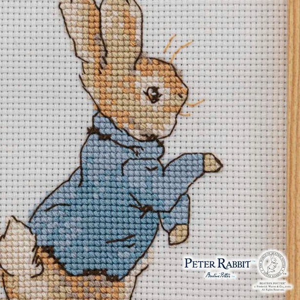 ピーターラビット(TM)の図案を刺しゅうで仕上げる！クロスステッチ