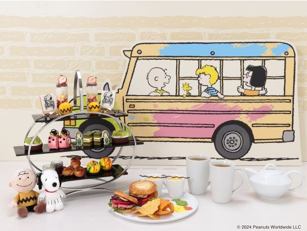 スヌーピーたちがお絵描き!?「PEANUTS」の世界観を再現した“アート”な