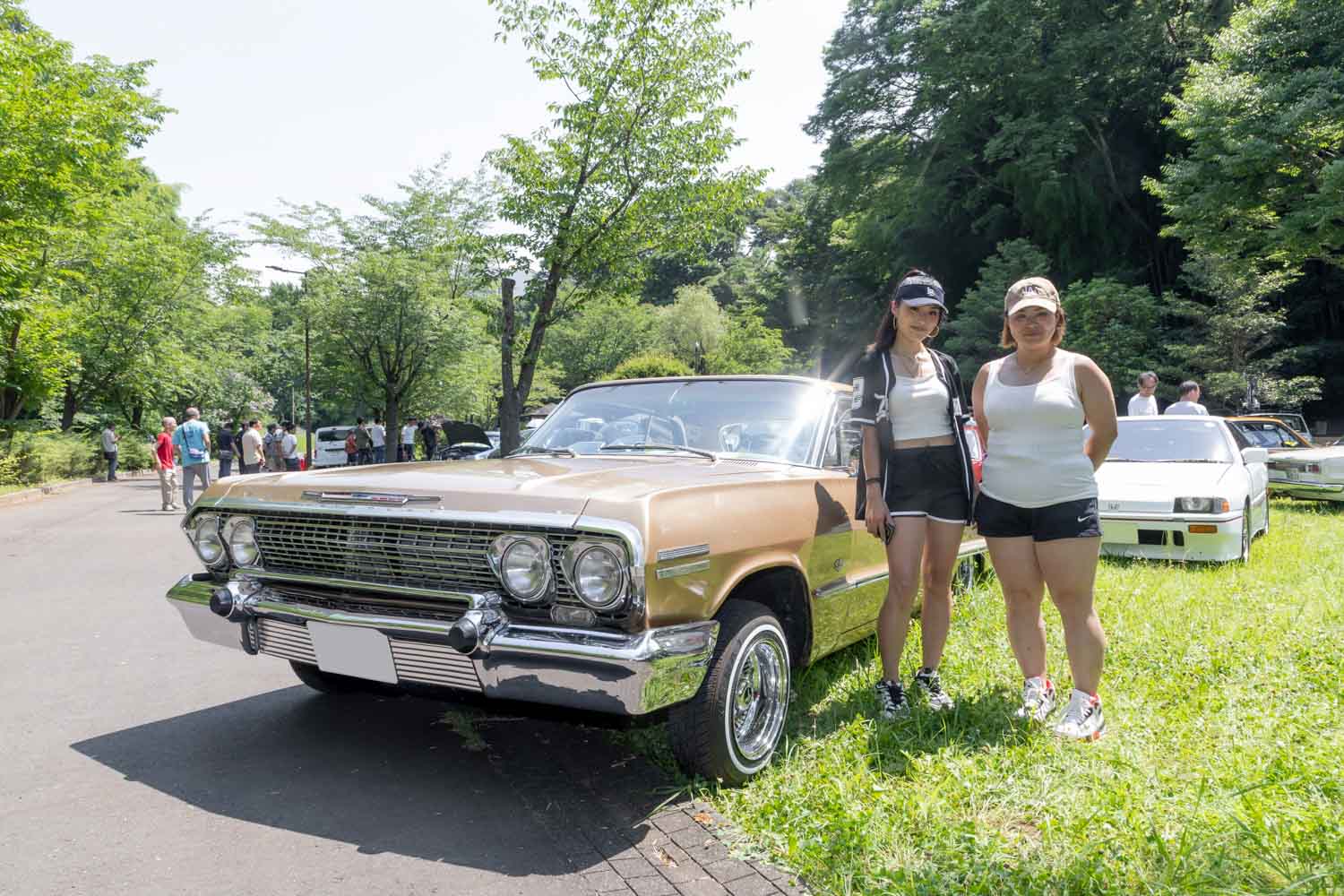 彼女の愛車は'60年代のシボレー「インパラ」ローライダー仕様！JK時代