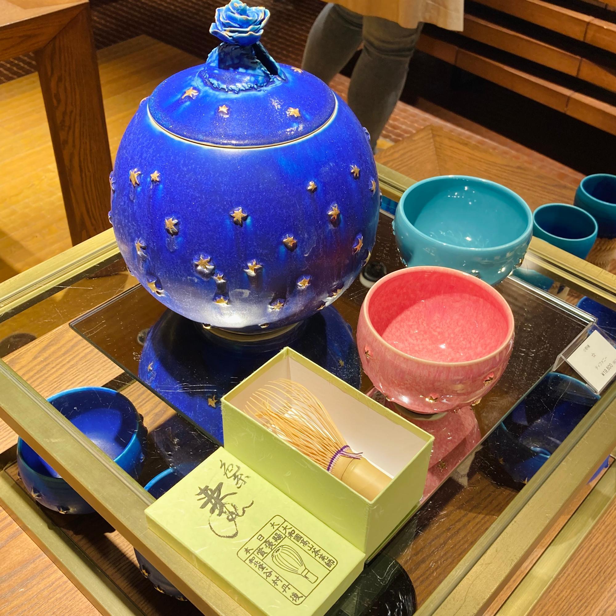 ハート型がかわいい！世界初の究極の抹茶茶碗！抹茶入りの釉薬を使った