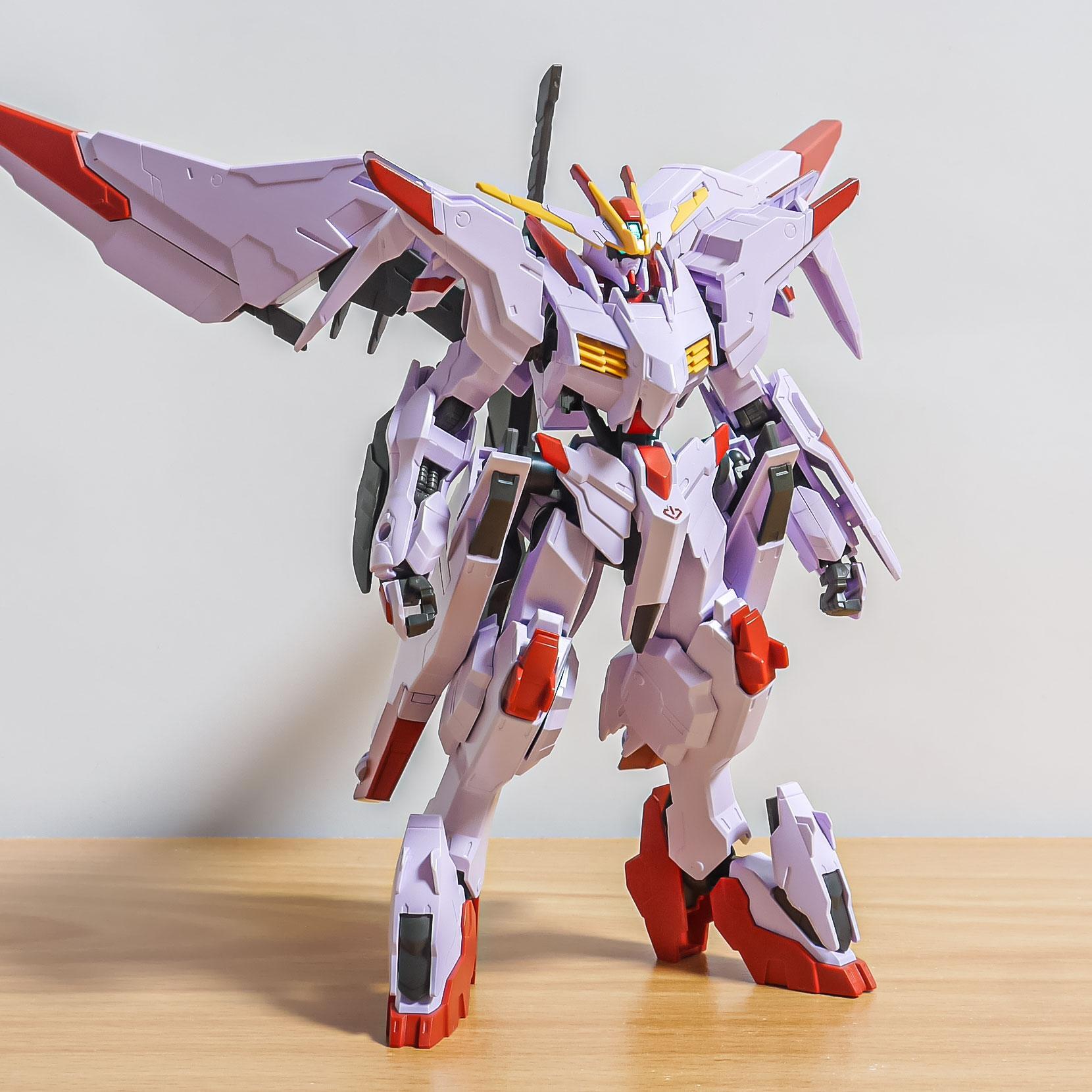 9月再販】付属品はないけど武器がいっぱい？五刀流のガンダム！（シゲ