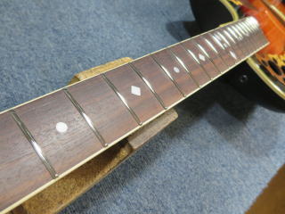 オベーション・セレブリティ - ネックジョイント、フレットすり合わせ