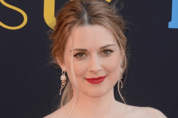 アレクサンドラブレッケンリッジ『THIS IS US』出演女優はお尻が