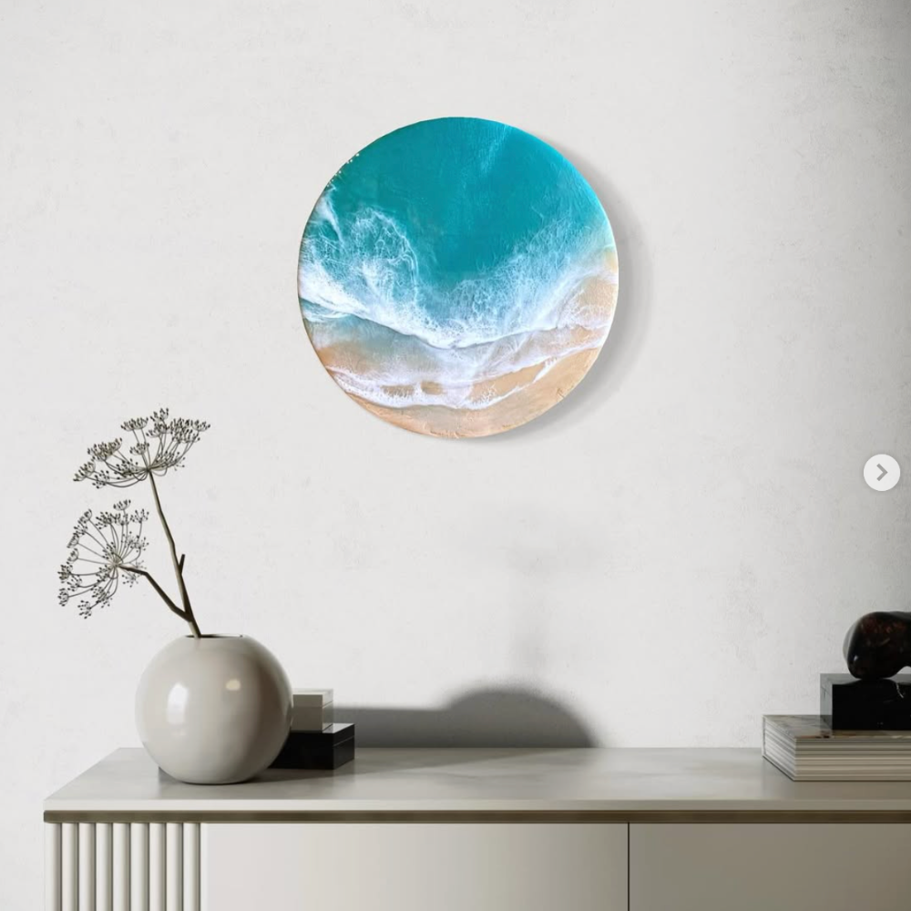 沖縄の海を閉じ込めた、沖縄ブルーの波紋レジンアートパネル｜モダン