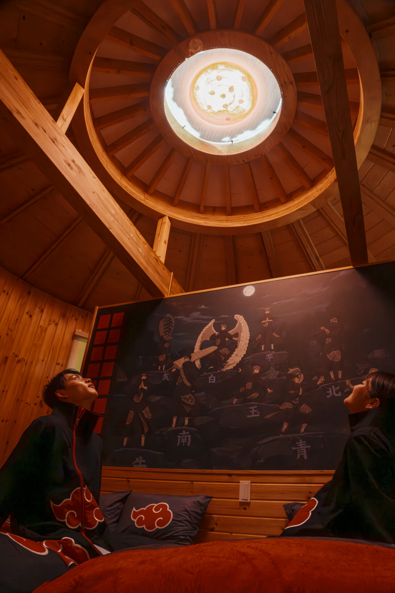 暁”ファン感涙必至！】聖地でイタチの椅子を独り占めできる、夢の宿泊