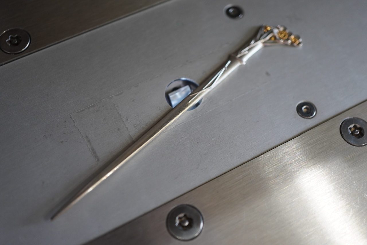 925刻印のシルバーかんざしをX線分析｜純度91.46％で本物と判明 - 660