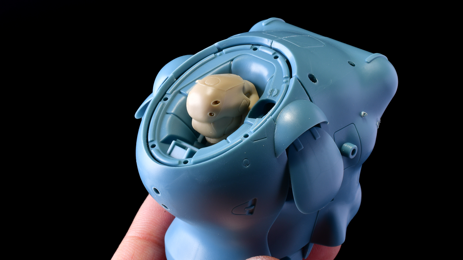 花金だ！仕事帰りに買うプラモ。10年ぶりの再販はただの再販にあらず