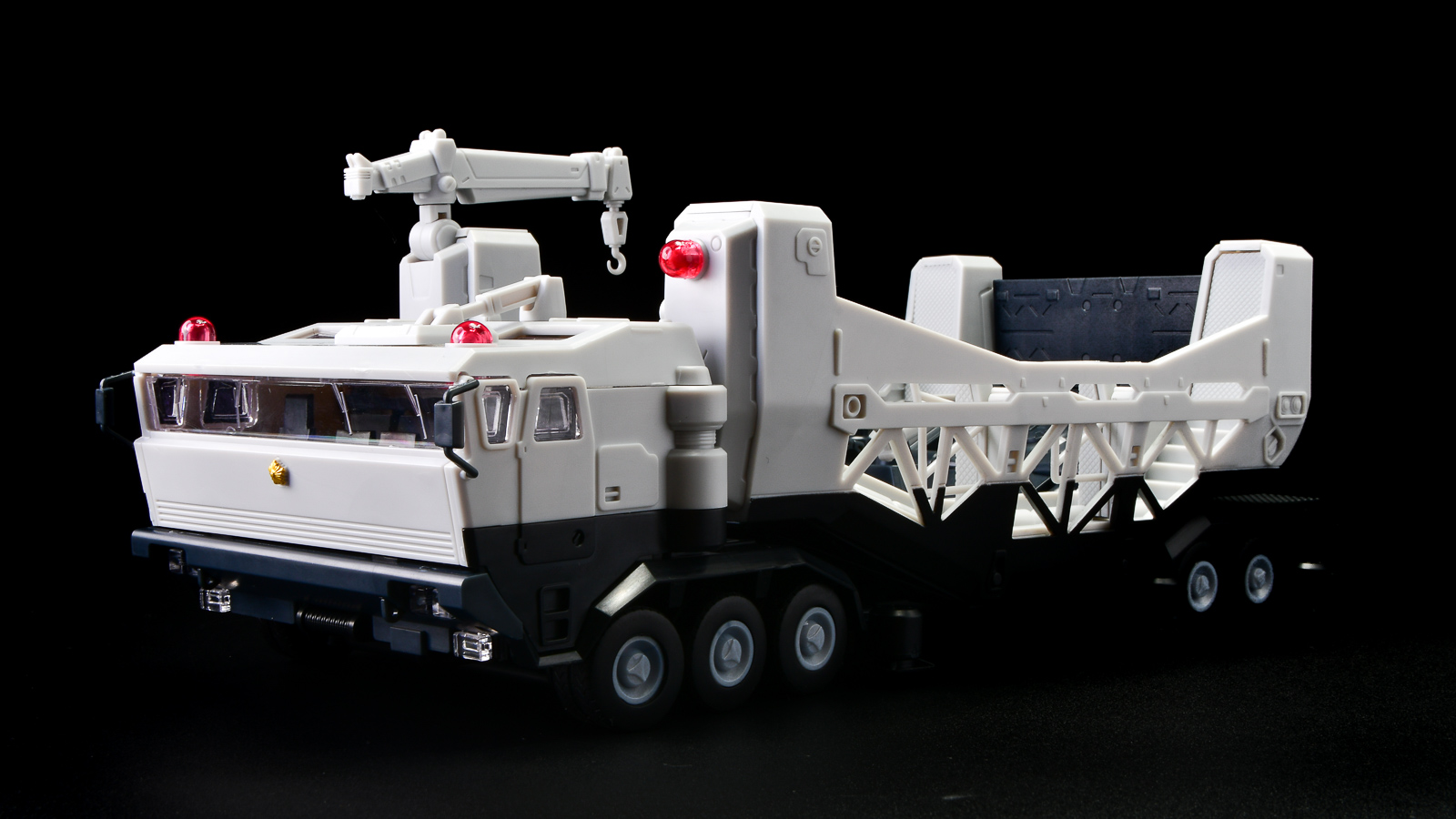 プラモ界に最強の運び屋爆誕！車模型らしさが随所に詰まった「MODEROID