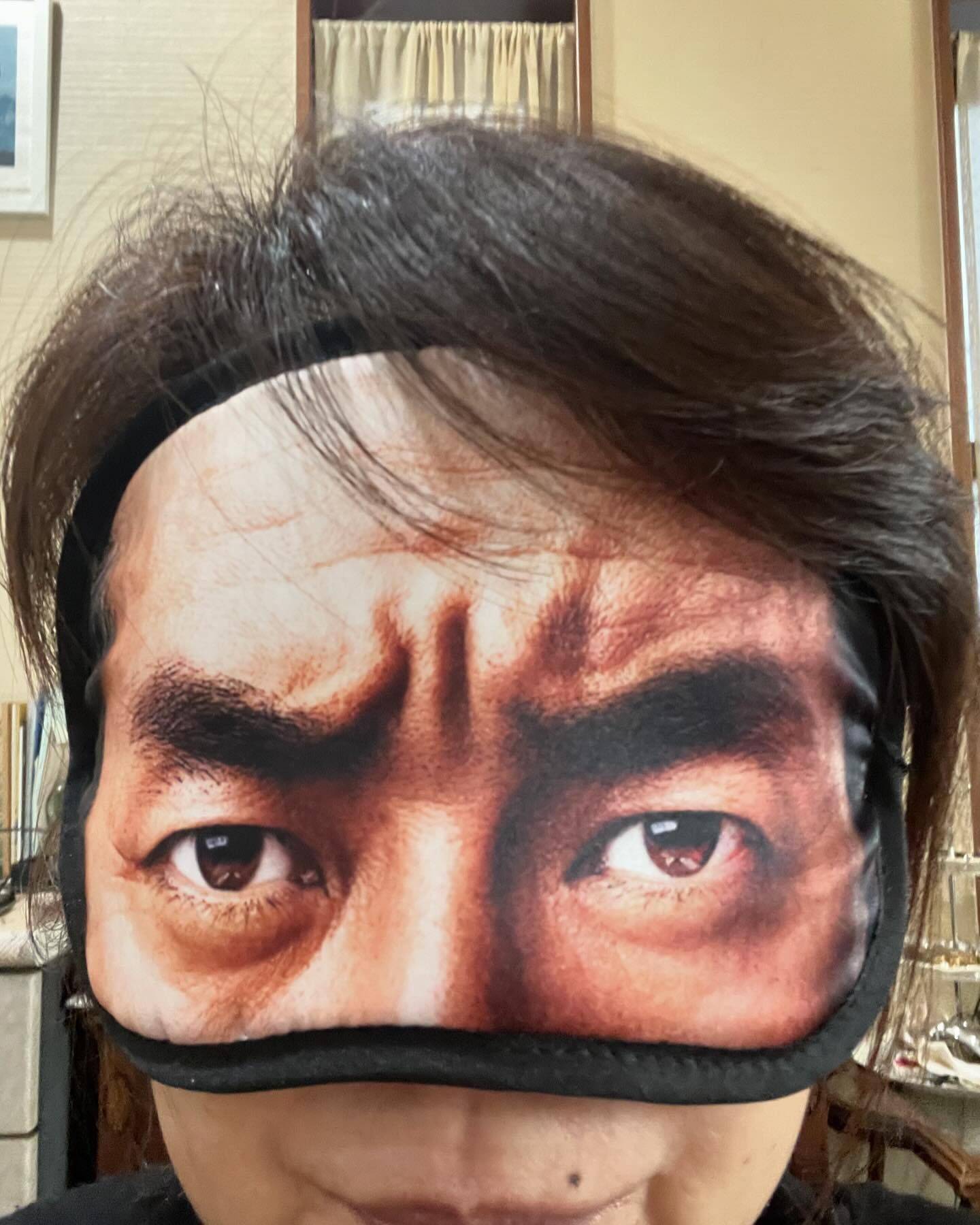 室井さん笑」人気女優が特徴的な口元も完璧再現!? 柳葉敏郎と3ショット