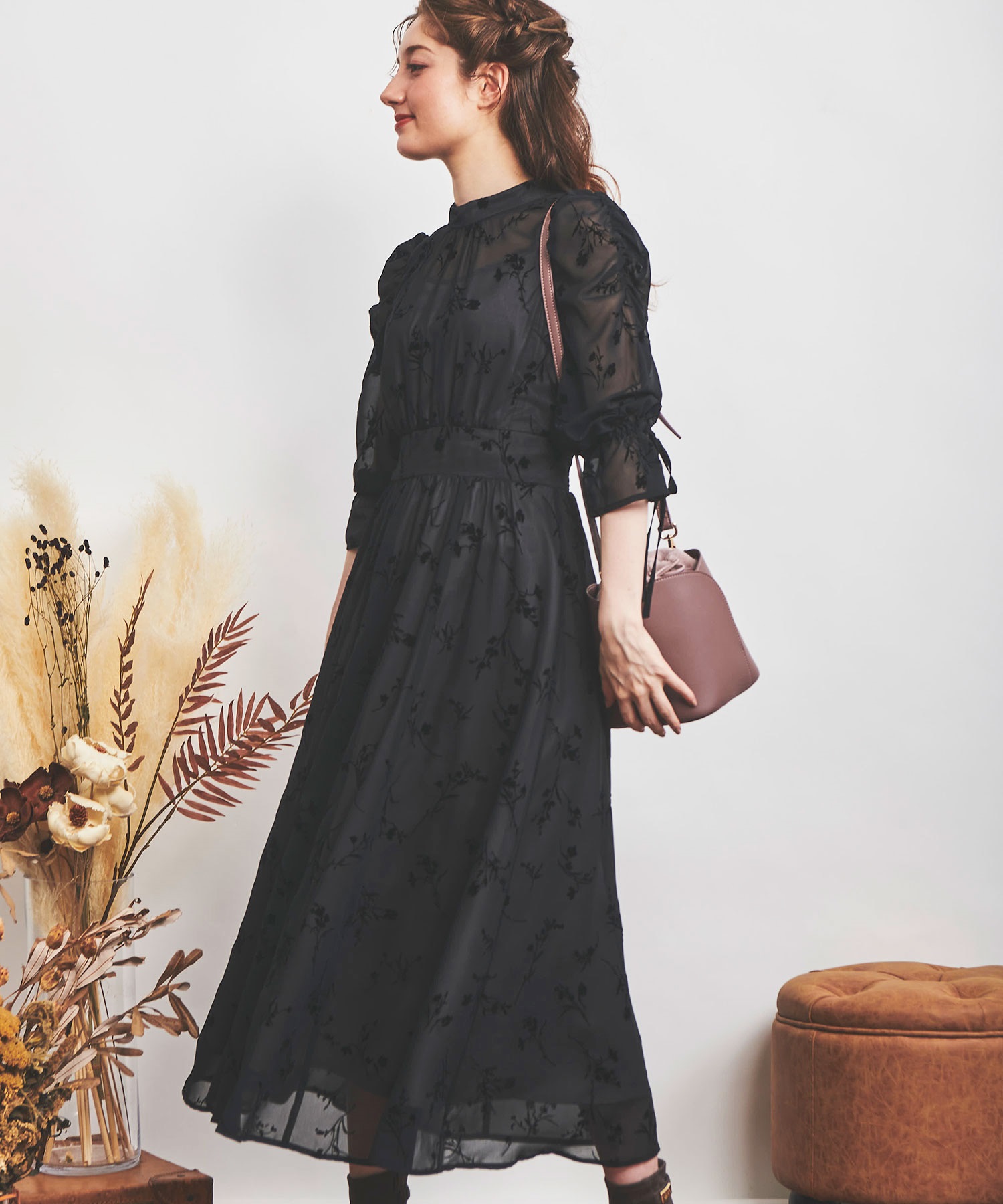 フロッキーエアリーワンピ | ロングワンピース | NOELA OFFICIAL WEB STORE