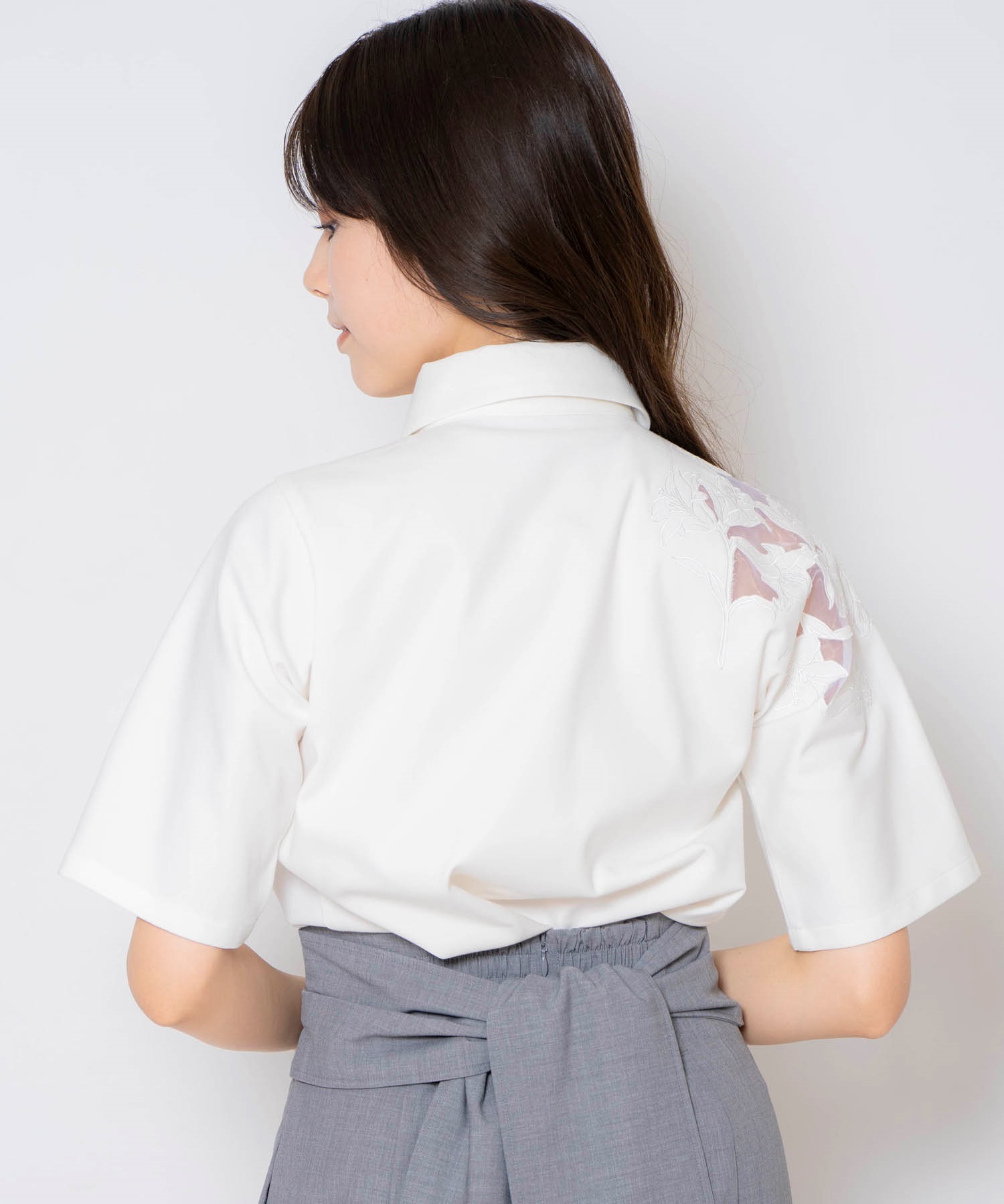 エンブロイダリーシャツ | シャツ・ブラウス | NOELA OFFICIAL WEB STORE