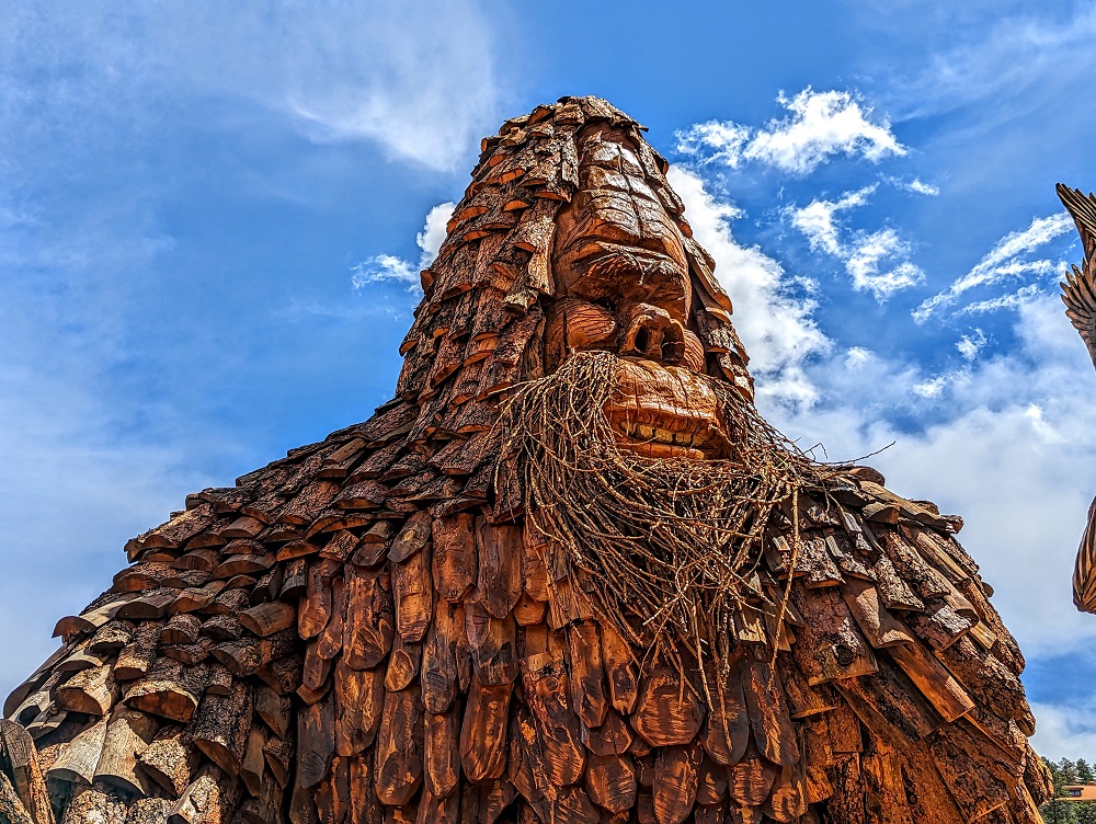 World's Largest Bigfoot - Dahl's Chainsaw Art, Keystone SD - No